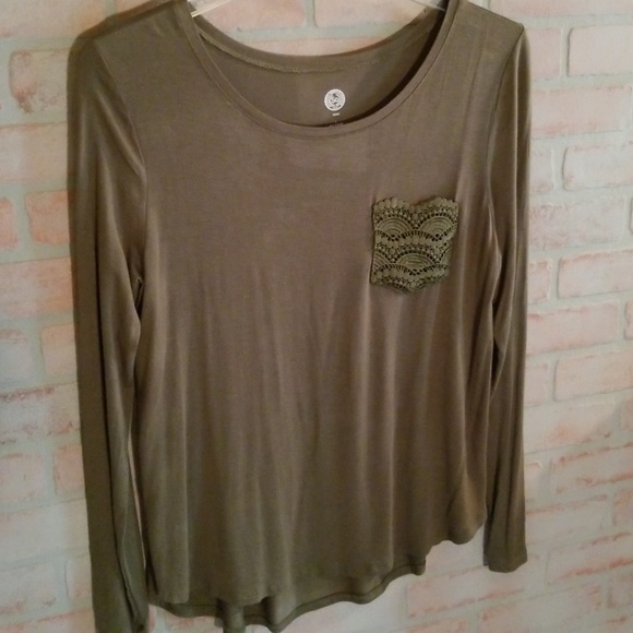 Lightweight long sleeve embellished pocket tee - Picture 2 of 6